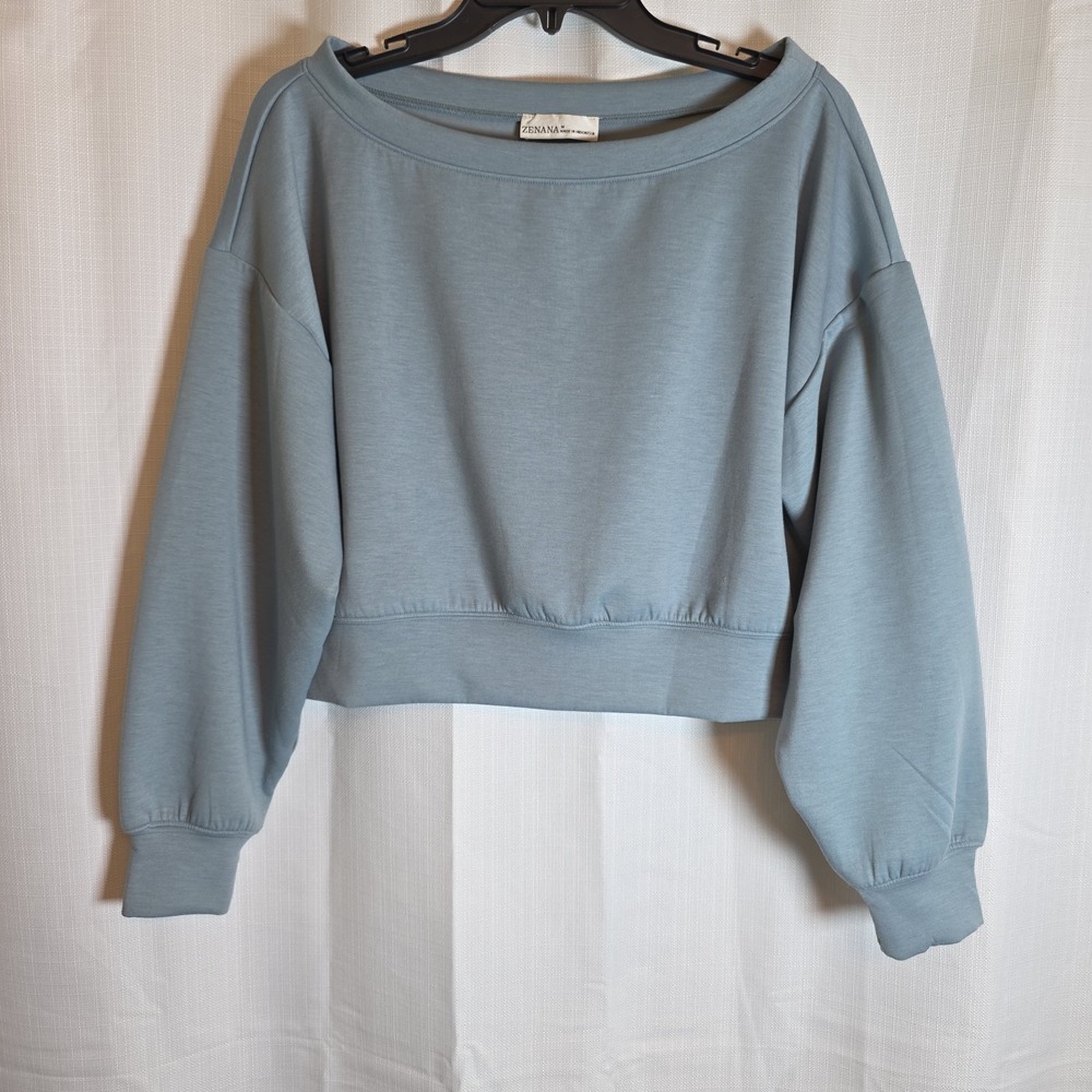 Zenana Outfitters Light Blue Cropped Sweatshirt